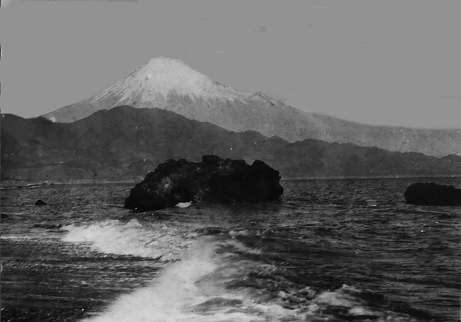 明治の清見潟と富士山